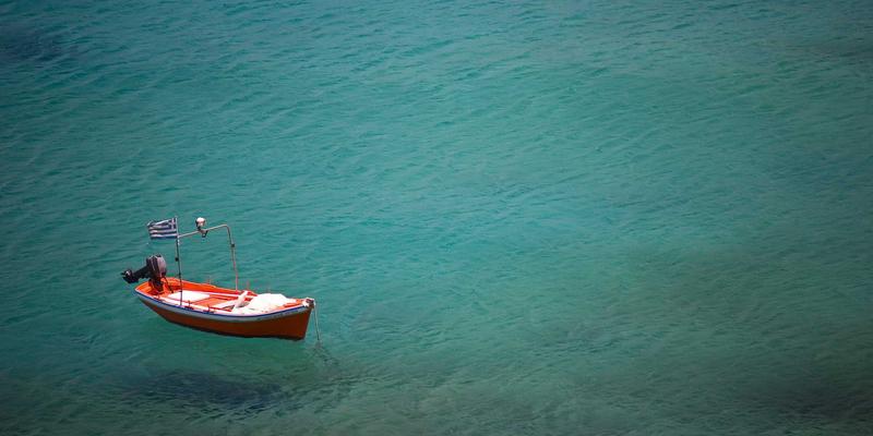 油皮夏日控油持妆秘诀：从护肤打底到成分分析，打造全天候服帖底妆