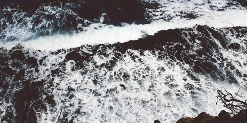 美容护肤24：解锁美妆新境界，脸冰与化妆品测评全攻略